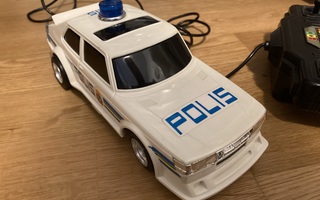 Saab 900 Turbo polis. Vanha ja harvinainen