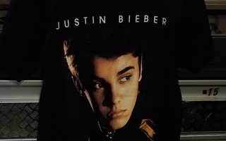 JUSTIN BIEBER - BELIEVE TOUR 2013 UUSI T-PAITA S-KOKO