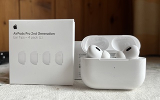 Apple AirPods Pro 2nd gen (2023) täysin langattomat kuulokke