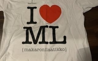 Naisten valkoinen I Love Makaronilaatikko  T-paita.