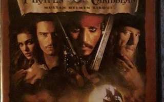 Pirates of the Caribbean Mustan helmen kirous