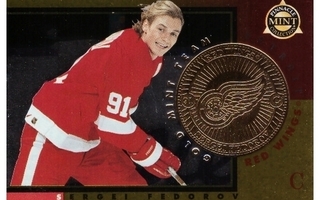SERGEI FEDOROV Red Wings 97-98 Pinnacle Mint Gold Team #14