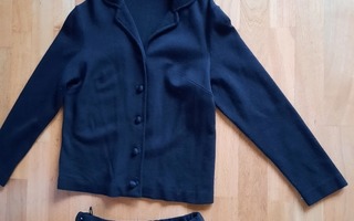 Vintage musta jakkupuku jakku ja hame 36