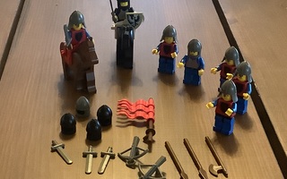 Lego ritareita, hevoset ja muita osia