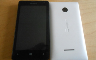 Microsoft Lumia 435 varaosiksi.