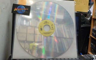 R.E.M. - THIS FILM IS ON LASER DISC