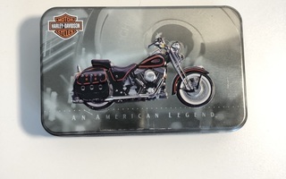 Harley -Davidson pelikortit peltirasiassa