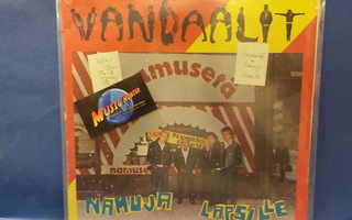 VANDAALIT - NAMUJA LAPSILLE VG+/EX- FIN -80 1. PAINOS LP