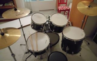 Startone Star Drum Set Studio-BK & PDP 502 tuplapedaali