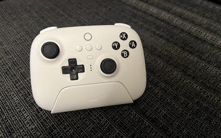 8BitDo Ultimate Bluetooth Controller -peliohjain, valkoinen