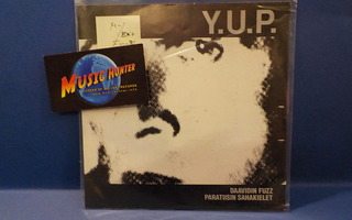 Y.U.P. - DAAVIDIN FUZZ / PARATIISIN SAHAKIELET M-/EX+ 7"