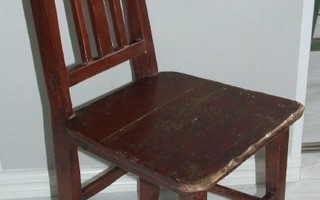 Vanha lasten talonpoikais tyylinen tuoli