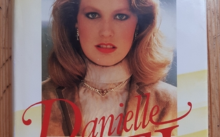 Danielle Steel - Rakkaus saa odottaa