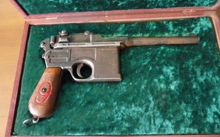 Saksalainen Ukko-Mauser 96 Kopio