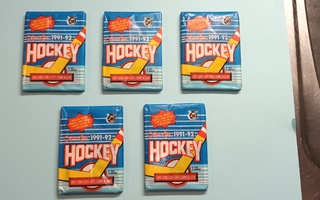 Hockey 1991-92. Avaamaton paketti. 5 kpl.