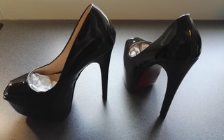 Candy Shoes: Mustat korkokengät (35) _6