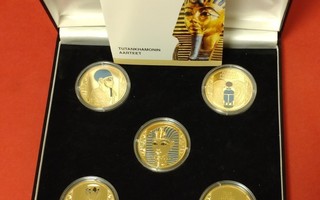 5 kpl kullattua Tutankhamon 141 g 925 hopea rahaa.