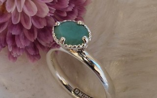 Spinning jewelry 925 hopea sormus vihreällä kivellä. Koko 16