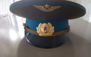 Neuvostoliiton aikainen upseerin koppalakki