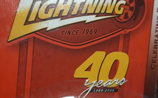 Johnny Lightning 1 64 1970 Challenger mint