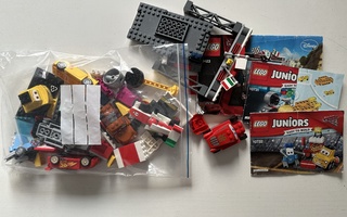 Legoja - Autot -elokuvan Legoja (Salama McQueen)