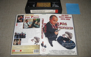 8 Päätä Merimieskassissa-VHS (Joe Pesci, Kristy Swanson)