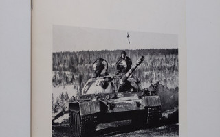 Esa Muikku : Puolustusvoimien panssarikalusto 1918-1989