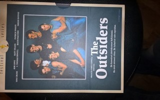 The Outsiders - kolmen jengi