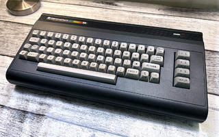 Commodore 16 tietokone