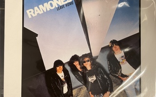 RAMONES - Leave Home Remastered cd with Live Bonus Material