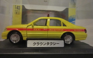 Toyota Crown Taxi 1/43 pienoismalli. Made in Japan