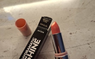 Avon Hydramatic Shine -huulipuna, Bright Pink