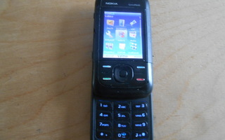 Nokia 5300 Xpress Music + akku ja laturi.