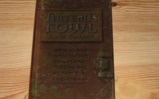 Colfer, Eoin: Artemis Fowl 1.p skp v. 2001