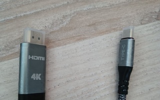 USB C- HDMI kaapeli