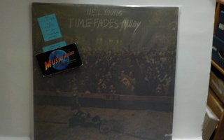 NEIL YOUNG - TIME FADES AWAY M-/M- US 1973 LP