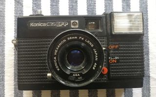 Konica C35 EF-P Filmikamera