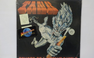 TANK - ECHOES OF A DISTANT BATTLE M-/EX+ UK 1983 12" MAXI