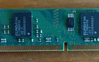2GB DDR2 pöytäkoneeseen
