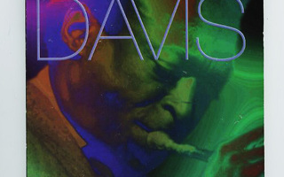 MILES DAVIS: AN IMPACT BIOGRAPHY (Impact Biographies) UUSI-