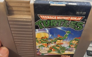 NES Teenage Mutant Ninja Turtles USA