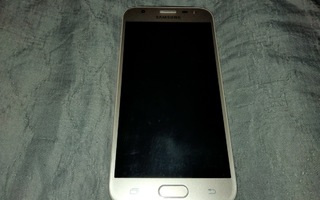 Älypuhelin - Samsung Galaxy J3