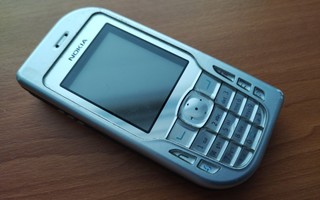 Nokia 6670 puhelin ( projektiksi )