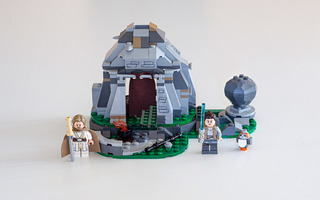 LEGO Star Wars 75200 - Ahch-To Island Training