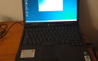 Dell kannettava, Windows 98SE , Pentium 3