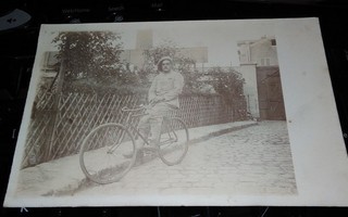 Vanha Polkupyörä postikortti PK8 ALE!