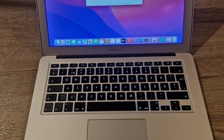 MacBook Air 13-tuumainen Mid 2015