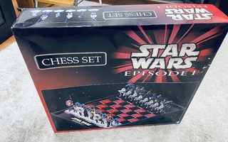 Star Wars Chess Set CIB