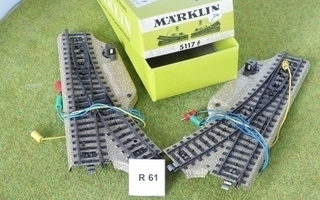 #R61 Märklin sähkövaihdepari 5117 + laatikko