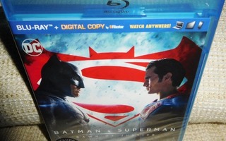 Batman v Superman Dawn Of Justice (muoveissa) Blu-ray